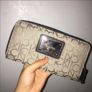 Calvin Klein zip wallet